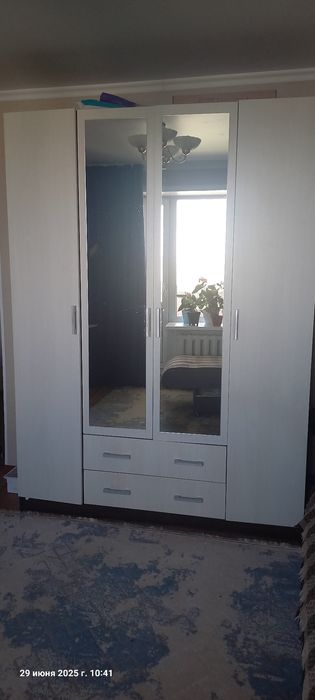 Шкаф для одежды          .