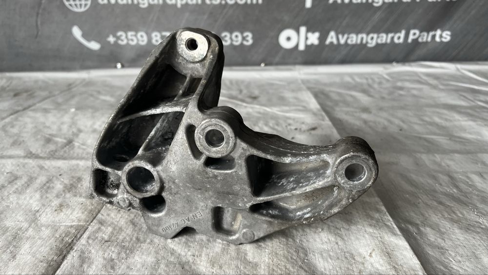 Скоба за двигател Audi A3 (2006-2013)