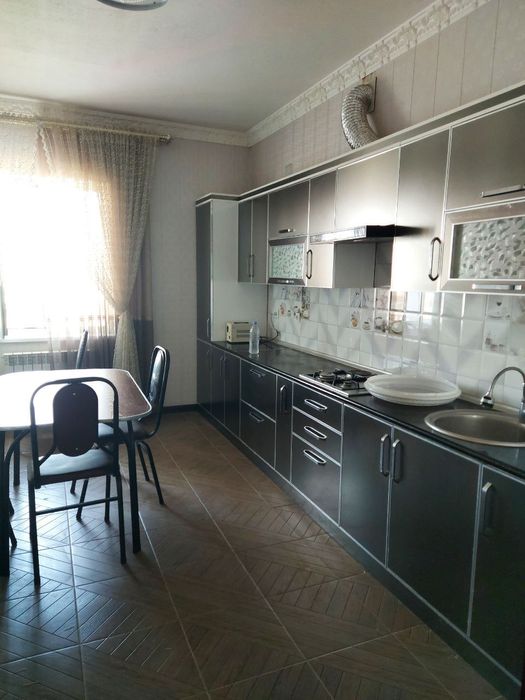 Jizzax shahri Stadion ko'chada Ijara