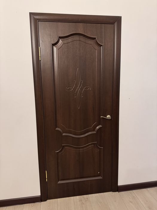 Продается б/у  двери