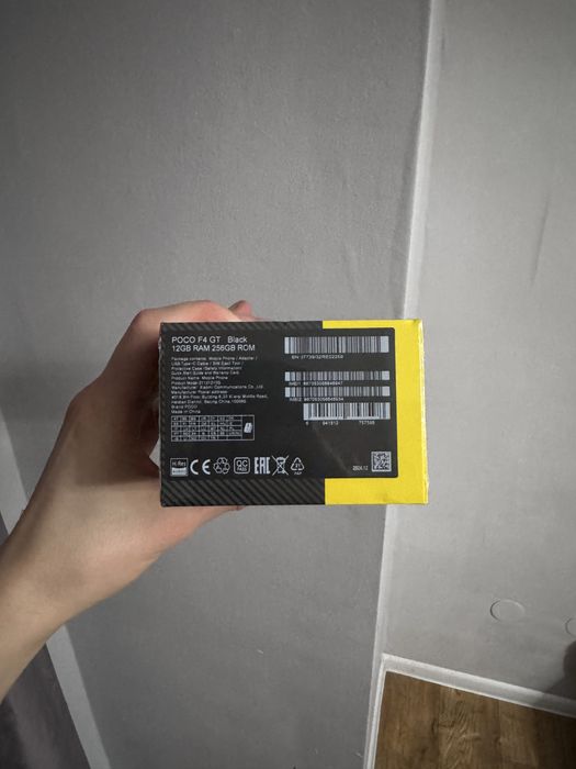 Poco f4 Gt 12/256 black