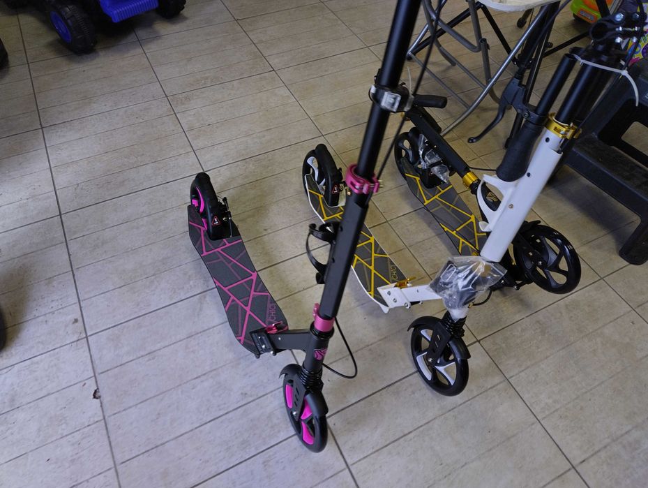 BYOX Детска тротинетка CHIC