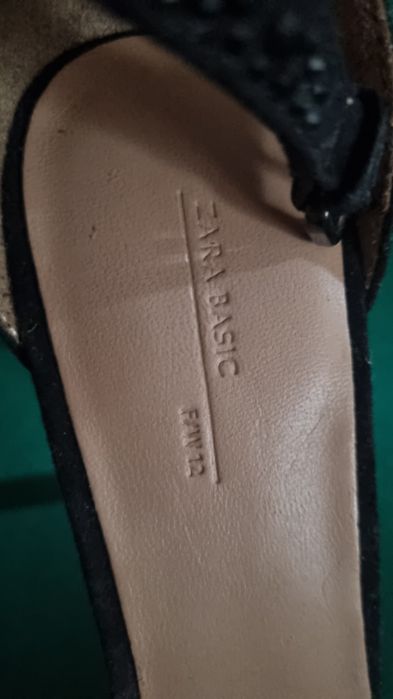 Официални сандали Zara
