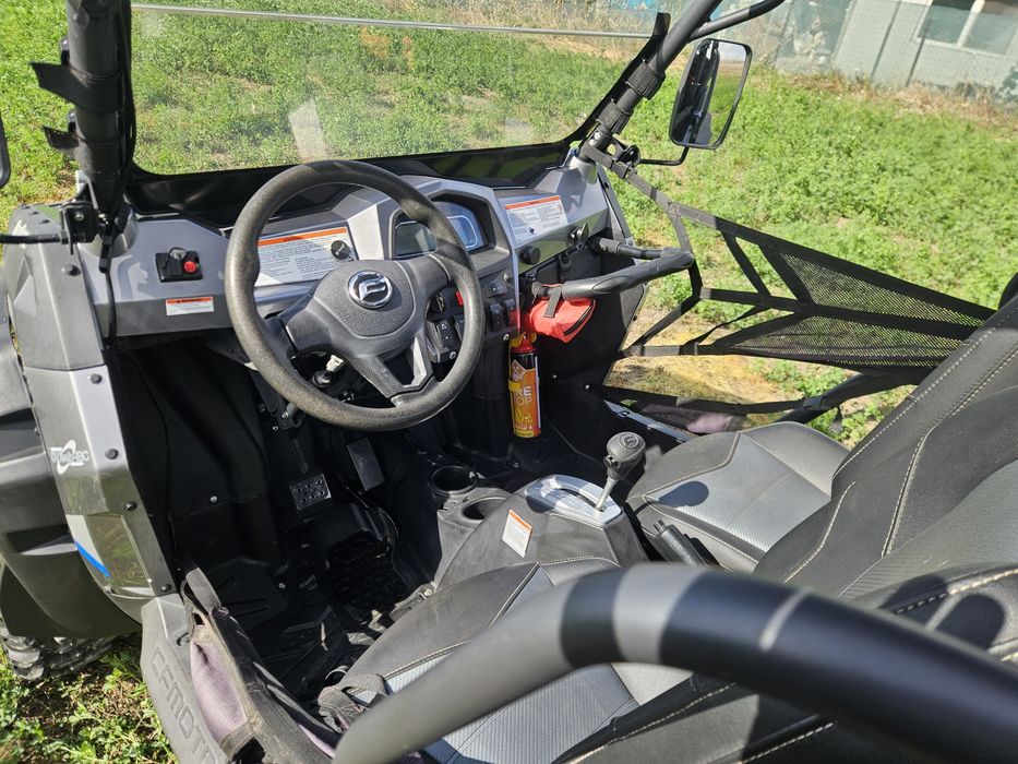 Vând cf moto zforce550