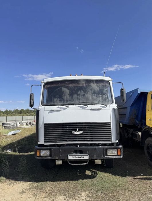 МАЗ 5516 с цепкой