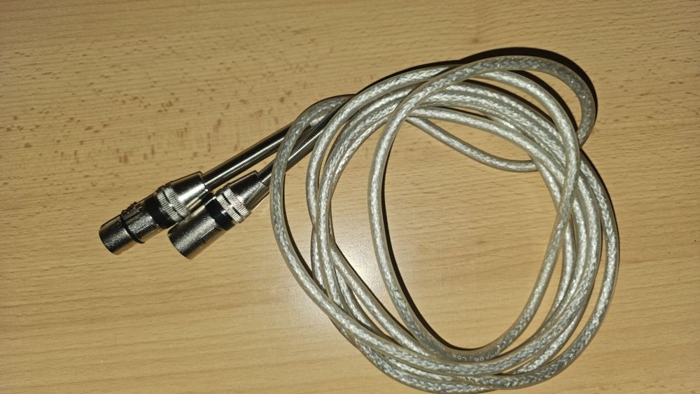 Продам xlr провод для микрофона 2.5 метра.