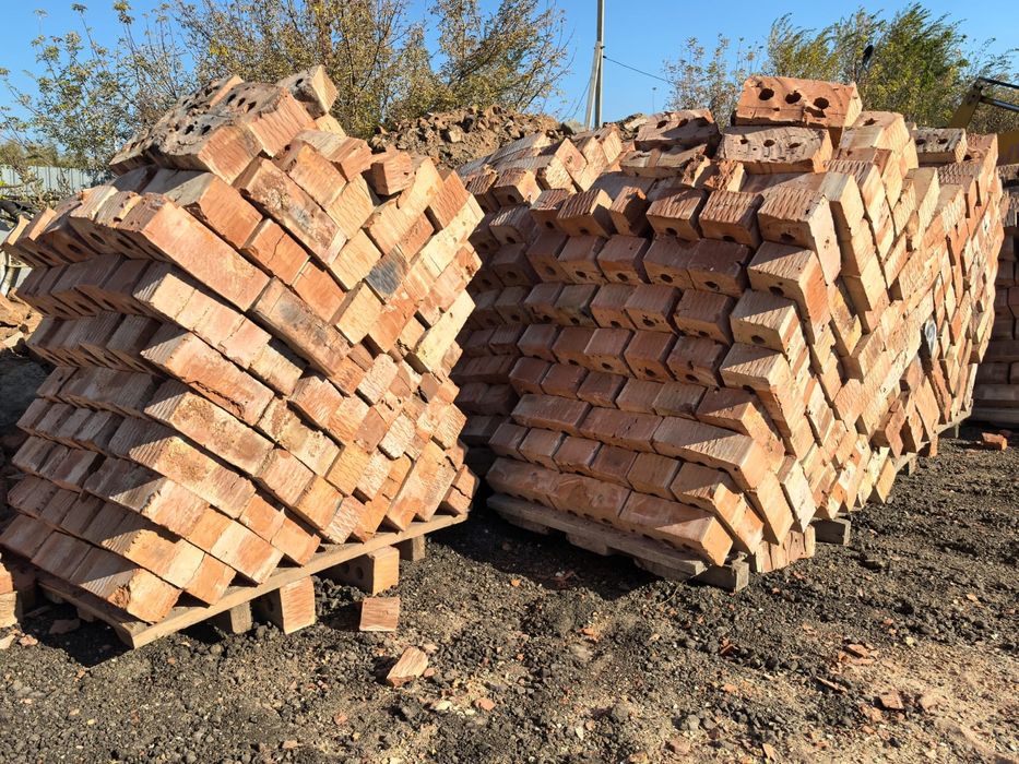 Кирпич строительный