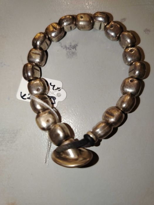 Продавам Сребърна Гривна