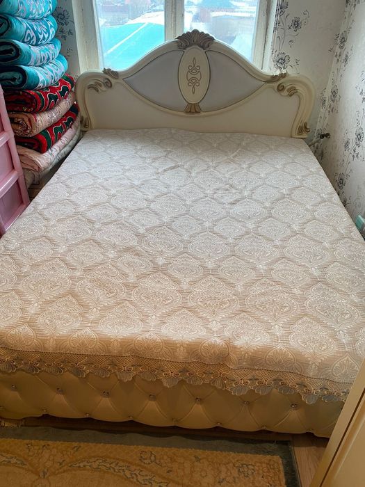 Спальный диван в хорошем состояний 100000тг