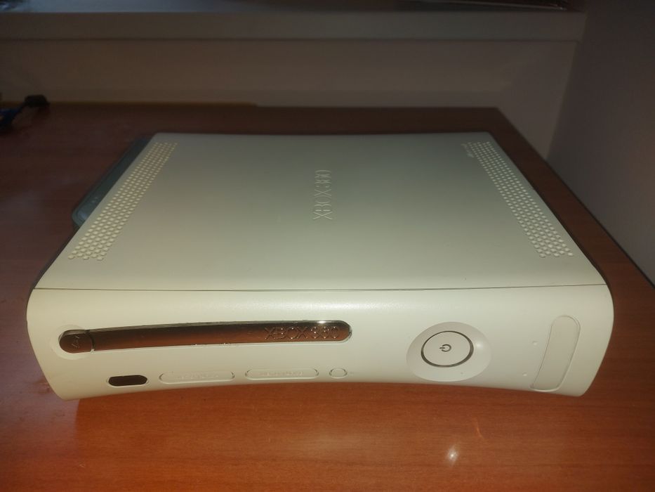 Продам xbox 360 fat freeboot