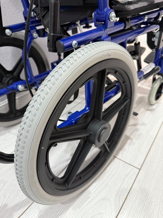 Продам коляску инвалидую