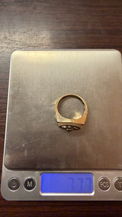 Златен пръстен 14к.