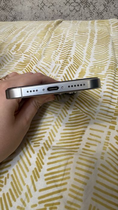 Продам 16 pro max