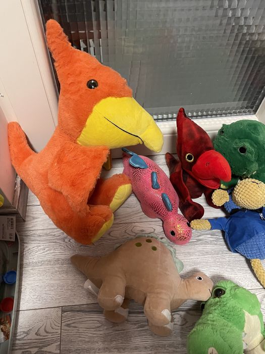 Plusuri dinozauri, crocodili