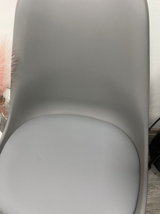 Козметична кушетка и стол