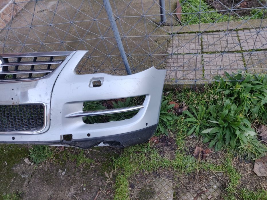 Предна броня за Volkswagen Touareg 2002/2010 г.