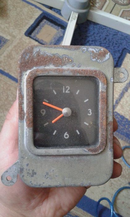 Авто часы недорого