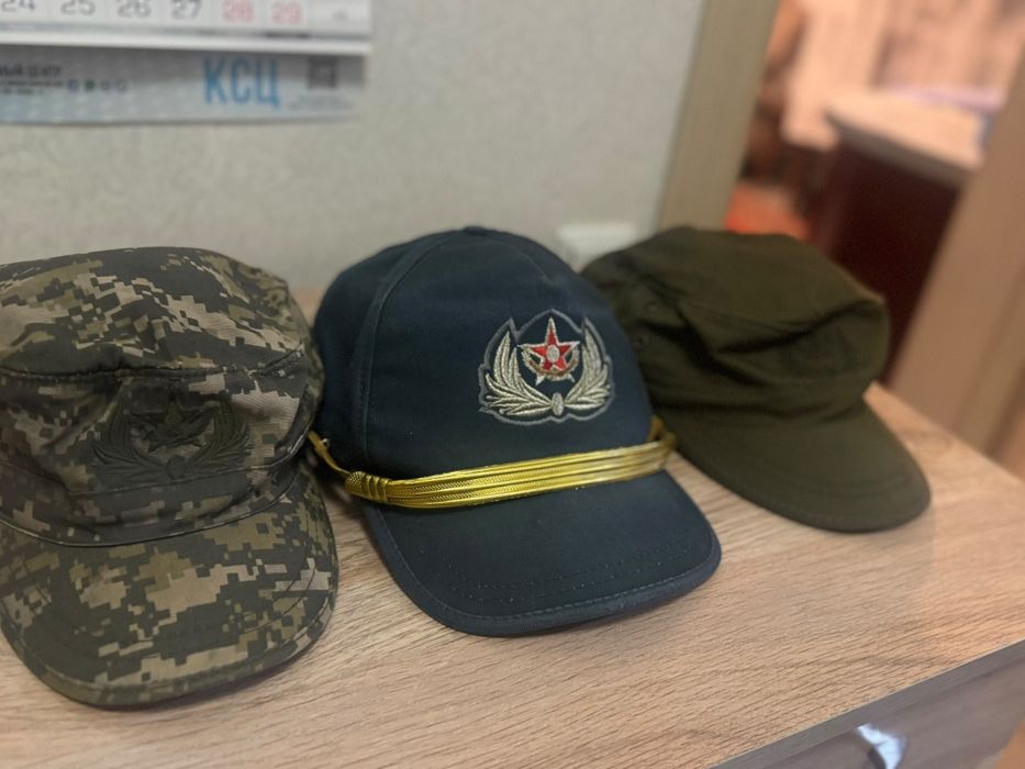 Продам противогазы,военные вещи.