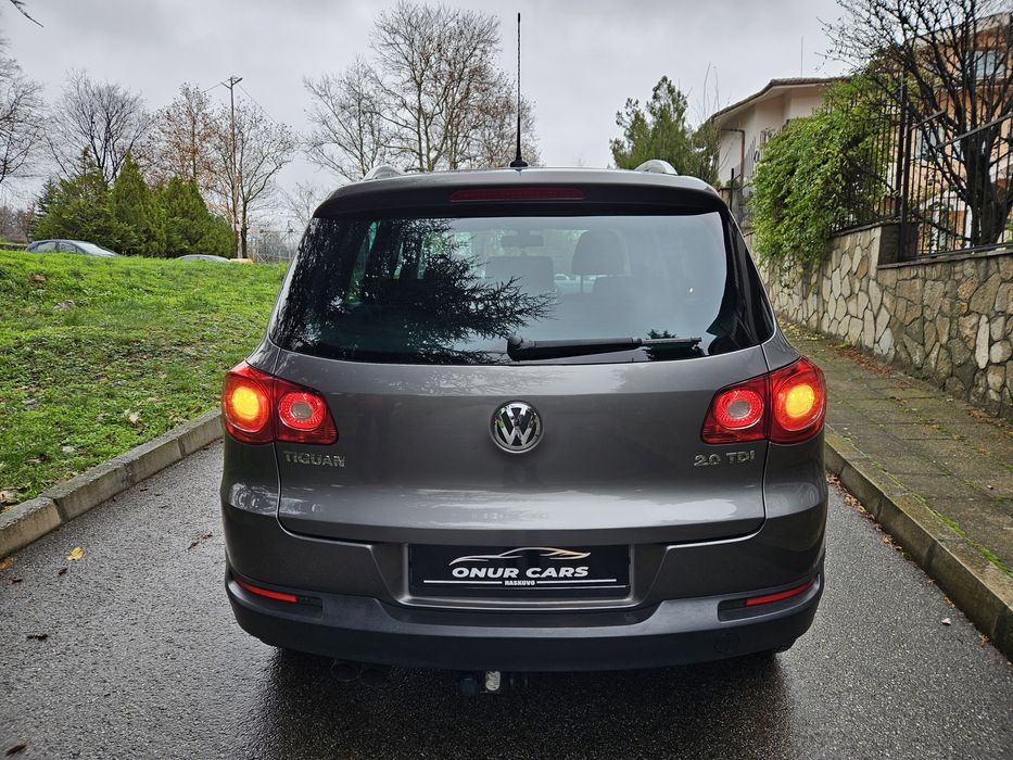 Volkswagen Tiguan 2.0 TDI 4-MOTION/Подгрев/Panorama/Navi/Топ състояние