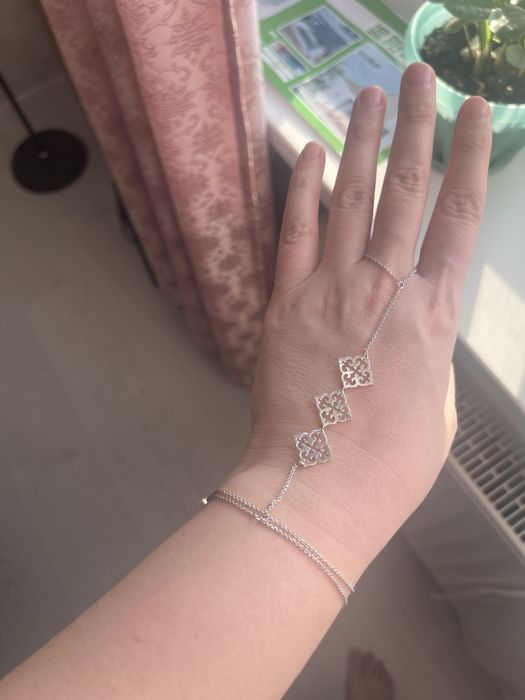 Продам серебрянный браслет