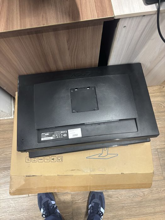 Продам мониторы по хорошим оптовым ценам