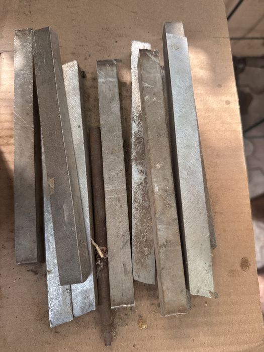 Materiale strung inox alama fonta xiluminiu