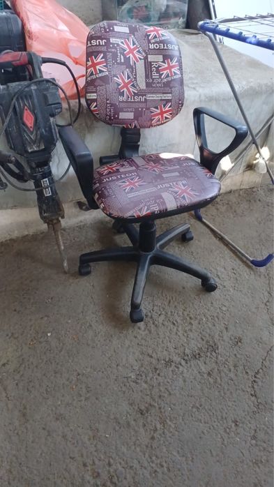 Стул компьютерный