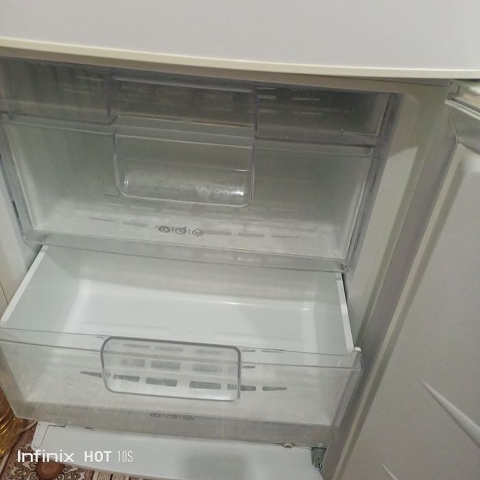 Холодильник бу LG