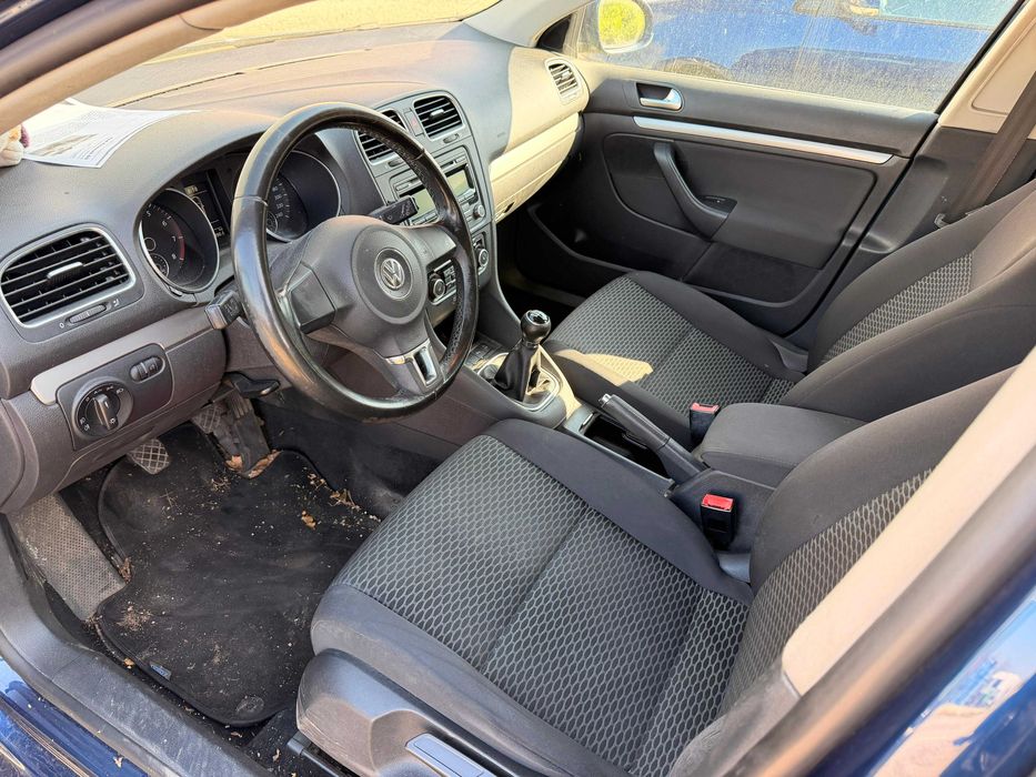 Vindem piese de schimb pentru diverse modele VW Golf 6 5K.