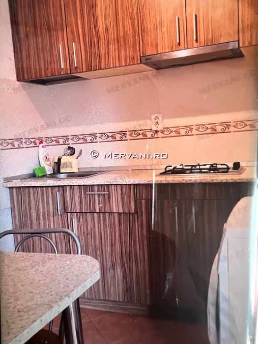 Sinaia. Garsoniera  de închiriat pe termen lung zona furnica.