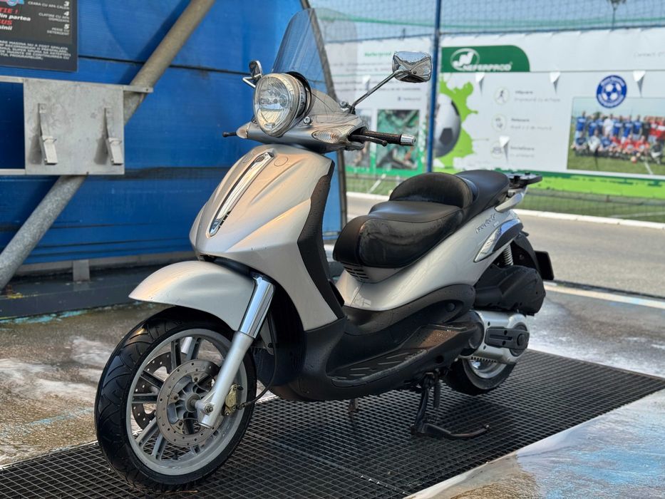 Scuter Piaggio Beverly 500 cc
