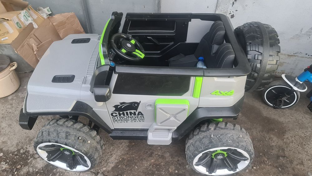 Машинка детская электрическая