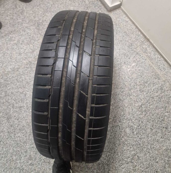 600 lei ambele bucati/ Anvelope Hankook de vara 225/40/19 DOT 07/2024