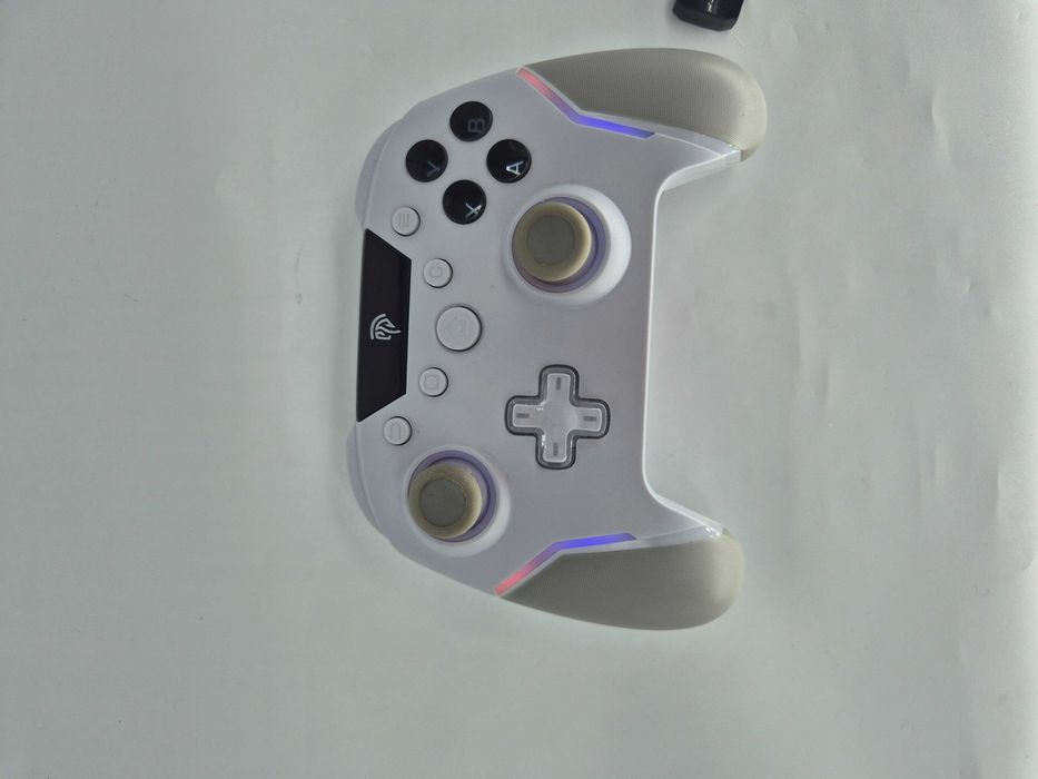 [REDUCERE-75%][GARANTIE 1 AN] Controller wireless PC EasySMX X20 RGB