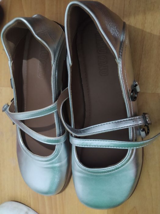 Женский туфли.  .