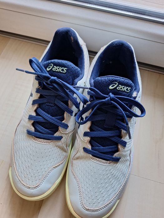 Тенис обувки за клей на Asics
