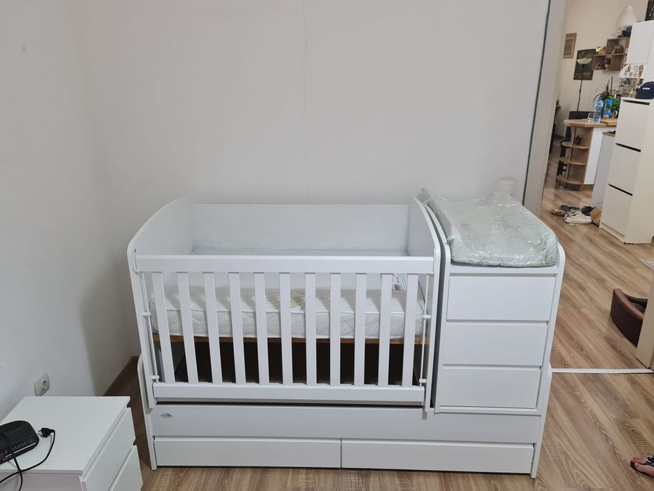 Бебешка кошара Луна трансформираща с включени  2 матрака