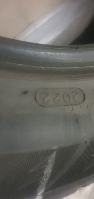 Продам резину шипы 235×55×R19