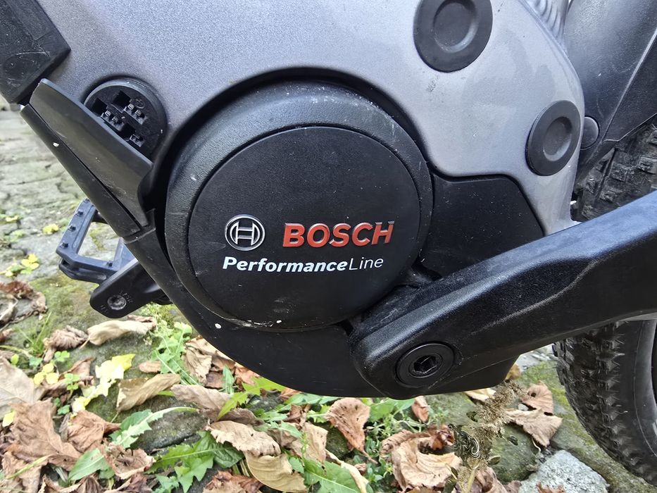 Bicicleta electrica CUBE