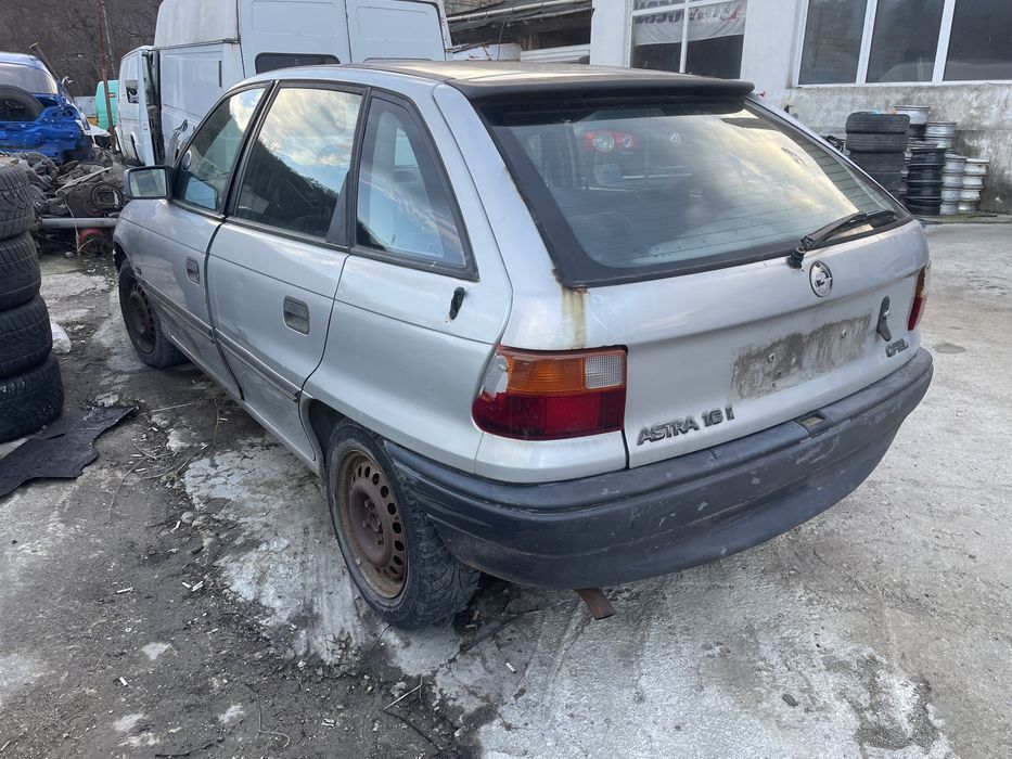 Опел Астра ф 1.6 75кс 1994г На Части