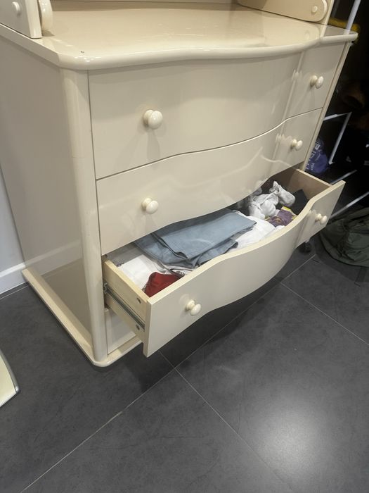 Комод с пеленальным столиком