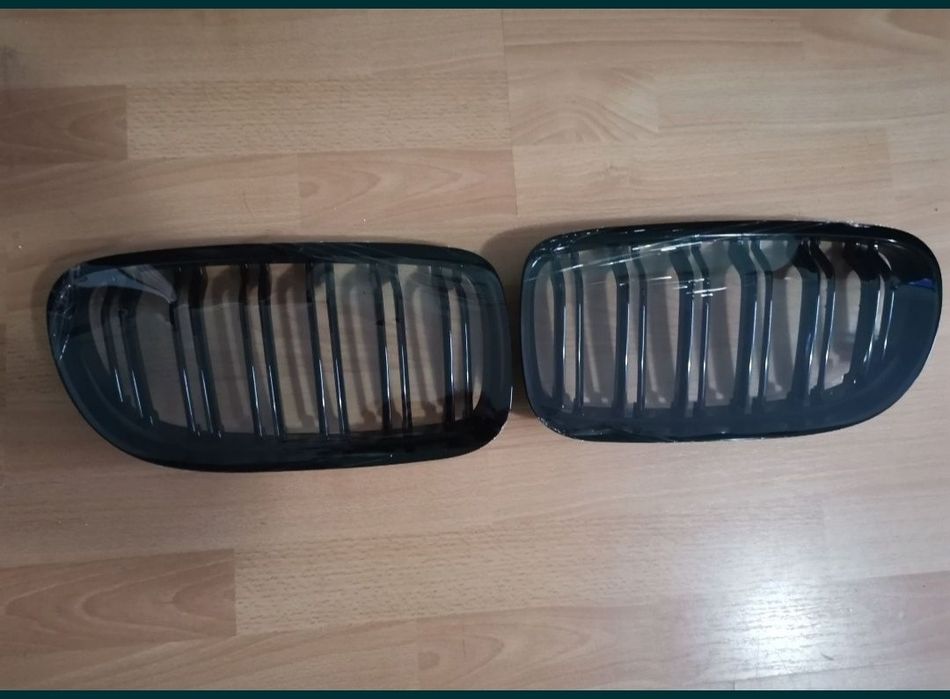 Grila dubla nari BMW Seria 2 F20 F21 F22 F23 F87 negru lucios