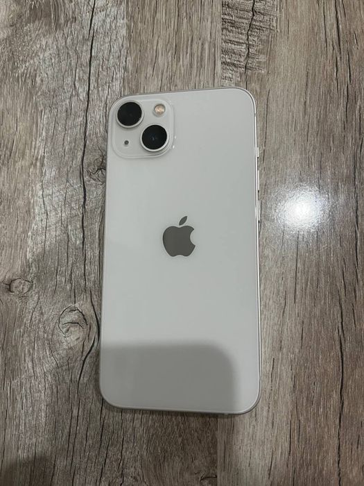 Продаю iPhone 13