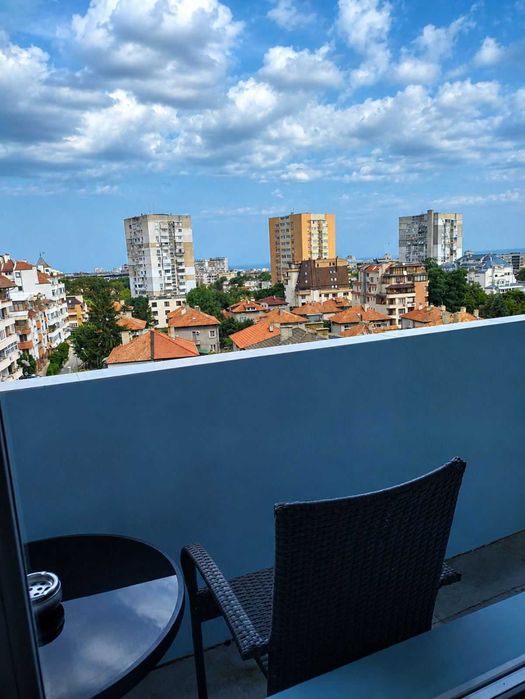 Уютен апартамент с морска гледка във Варна Mir Cozy Apartment