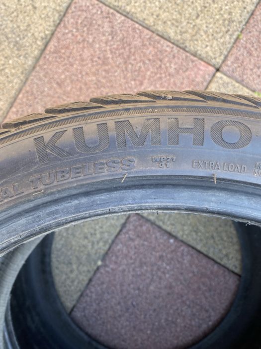 Set 2 anvelope 255 35 18 Kumho cauciucuri iarna M+S
