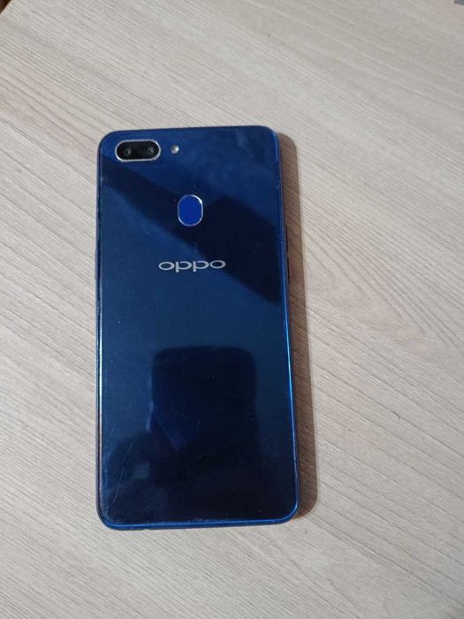Oppo A5 (CPH1809) 4/32 ГБ
