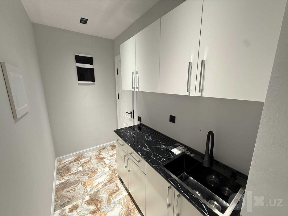 Продажа офиса 90 м² с готовым арендатором — Дархан, Akay City