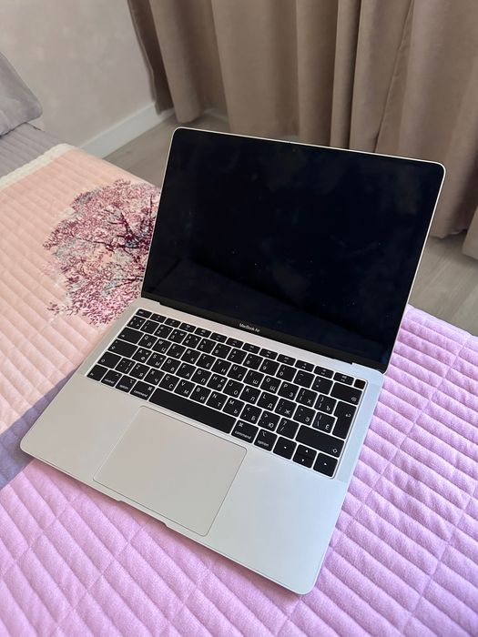 Macbook Air 2019 запчасти