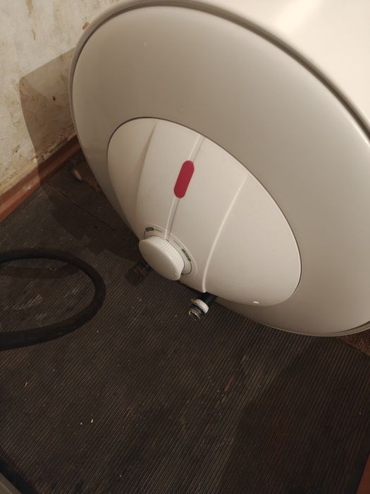 Титан Midea 80 л