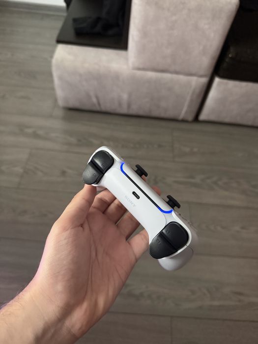 Controller playstation 5 alb aproape nou